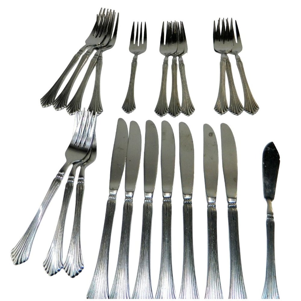 United Silver Co Ridges Flared SS Butter Knife Knives Dinner Salad Forks 22 Pcs